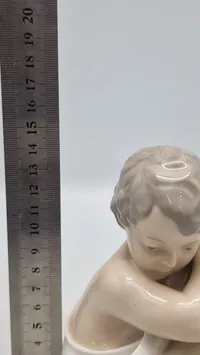 Original "Rosebud" figur fra Royal Copenhagen med modelnummeret 3009
