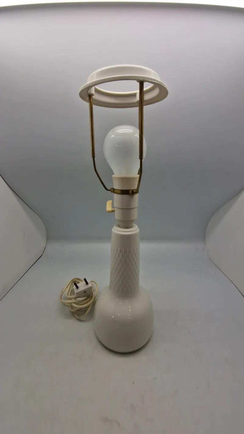 Royal Copenhagen lampe fremstillet for Le Klint