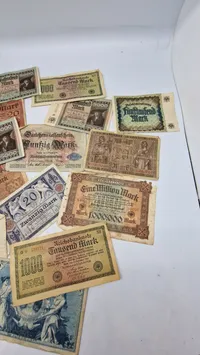 Samling originale tyske pengesedler
