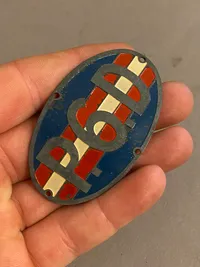 Originalt skjold fra modstandsbevægelsen P6D