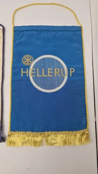 Samling originale bordbannere, Rotary Club