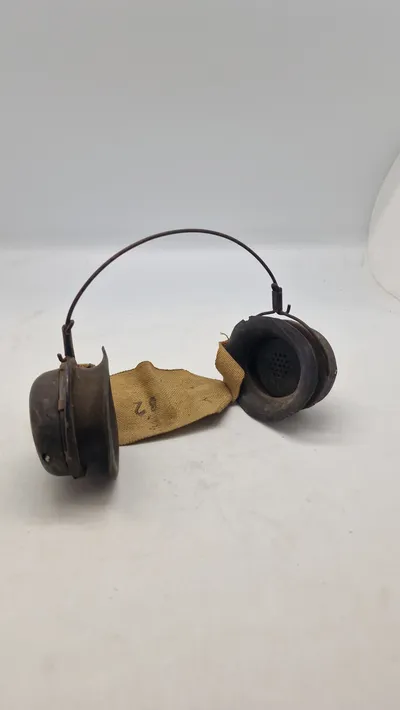 Originalt sæt sæt hovedtelefoner, der er en del af "Wireless Set No. 19" (WS19) - ww2