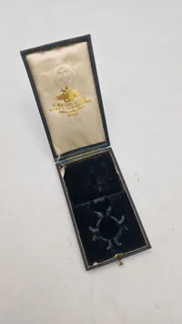 Original tildelingsæske for FRANZ JOSEPH-ORDEN-GOLDENES VERDIENSTKREUZ