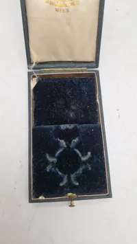 Original tildelingsæske for FRANZ JOSEPH-ORDEN-GOLDENES VERDIENSTKREUZ