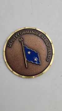 Original "challenge coin" fra Naval Striking and Support Forces NATO (STRIKFORNATO)