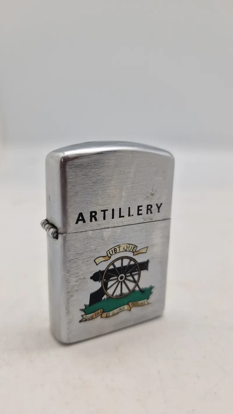 lighter med motiv af Royal Regiment of Artillery