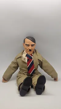 Ældre Hitler dukke