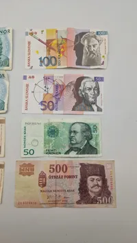 Samling originale svenske pengesedler