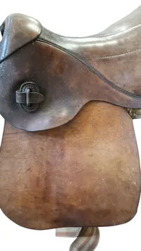 Original Tysk WW2 militær saddel, 1943 dateret