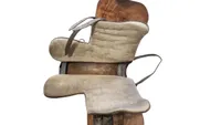 Original Tysk WW2 militær saddel, 1943 dateret
