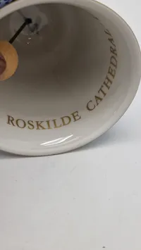 Bing & Grøndahls årsklokke fra 1974. Den er den første i en serie af årsklokker, som blev udgivet fra 1974 til 1987