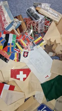 Samling bordflag flag, bannere mm. fra nedlagt Dansk flagfabrik