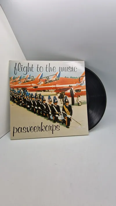 vinylplade "Flight to the music" af det hollandske tamburkorps Pasveerkorps.