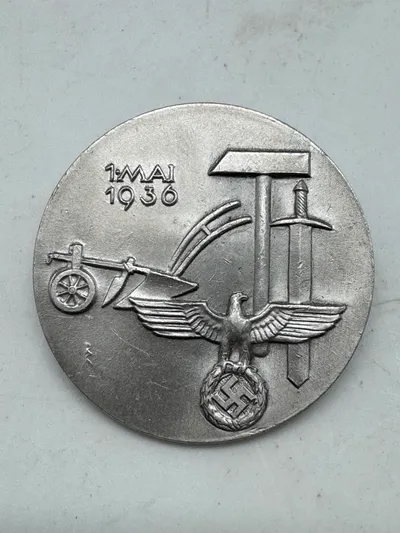 Originalt tysk dagsmærke, 1936
