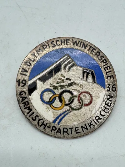 Originalt badge fra de Olympiske Vinterlege i 1936