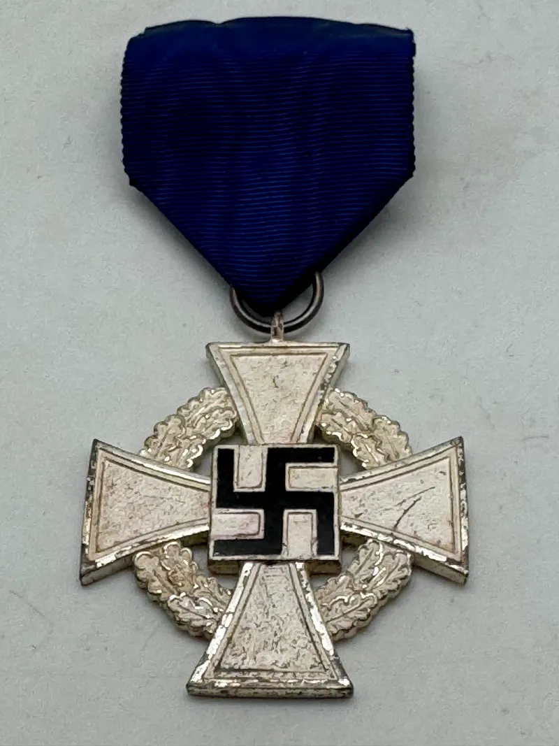 Originalt Treue Dienst Ehrenzeichen" (Ærestegn for tro tjeneste) for 25 års loyal tjeneste.