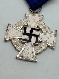 Originalt Treue Dienst Ehrenzeichen" (Ærestegn for tro tjeneste) for 25 års loyal tjeneste.