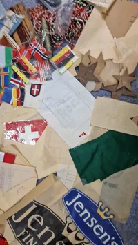 Samling bordflag flag, bannere mm. fra nedlagt Dansk flagfabrik