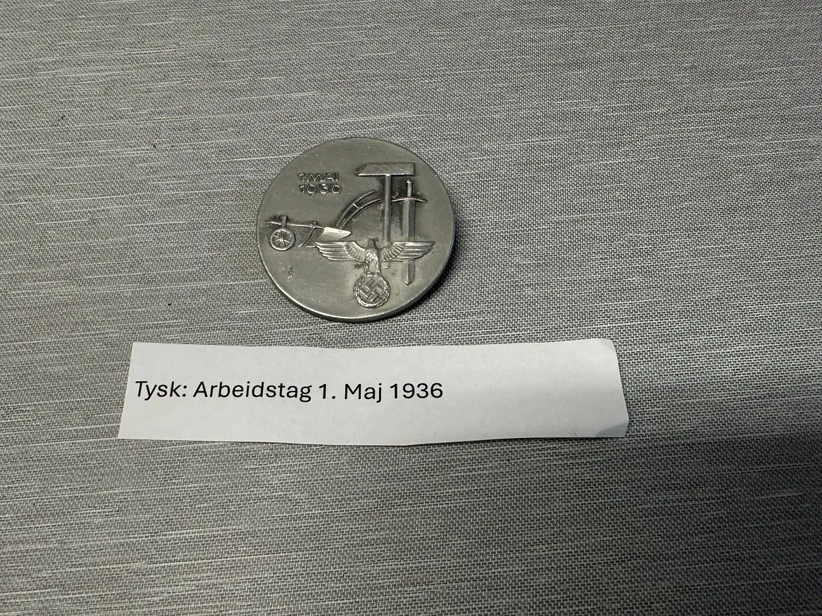 Originalt Tysk dagsmærke