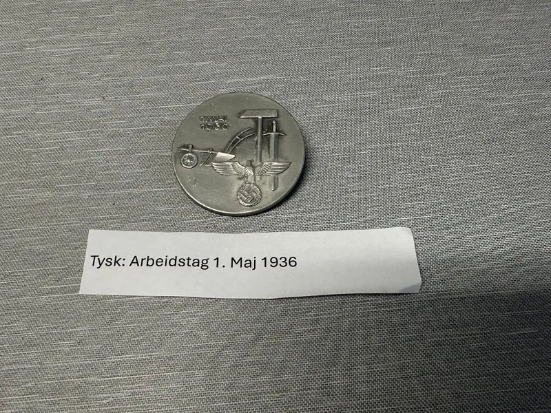 Originalt Tysk dagsmærke