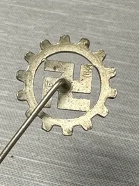 Original RAD pin, godt stemplet