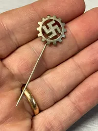 Original RAD pin, godt stemplet