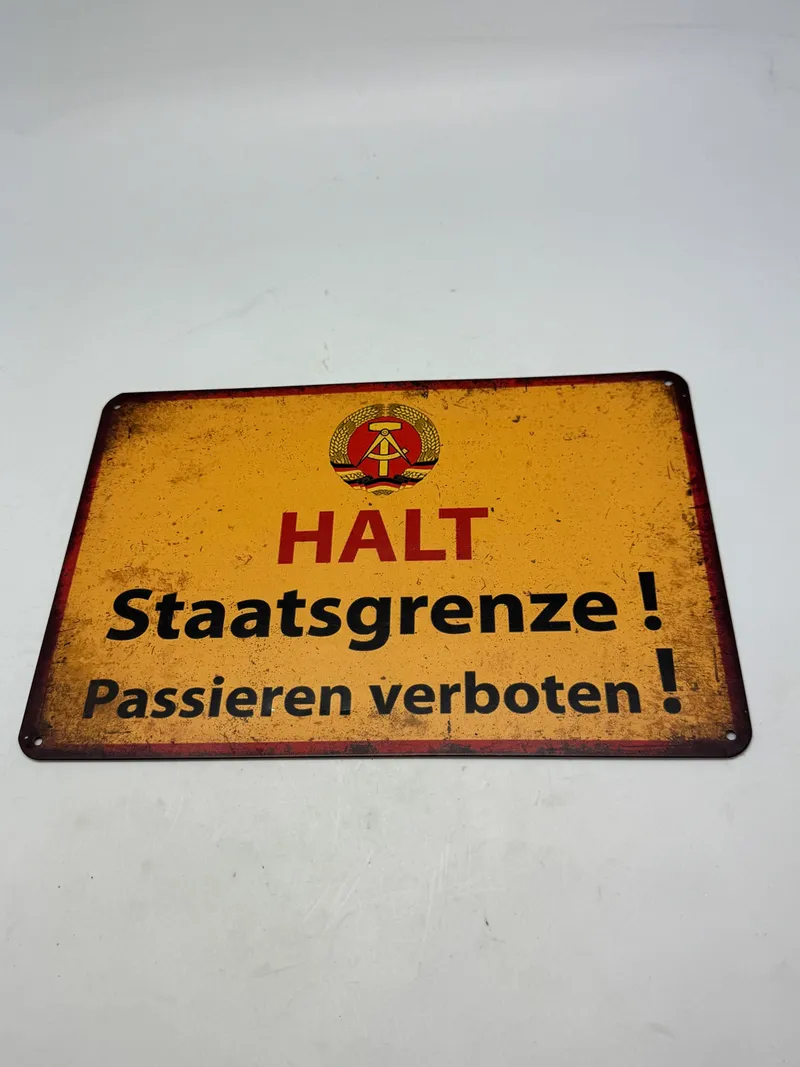 Grænseskilt, reproduktion