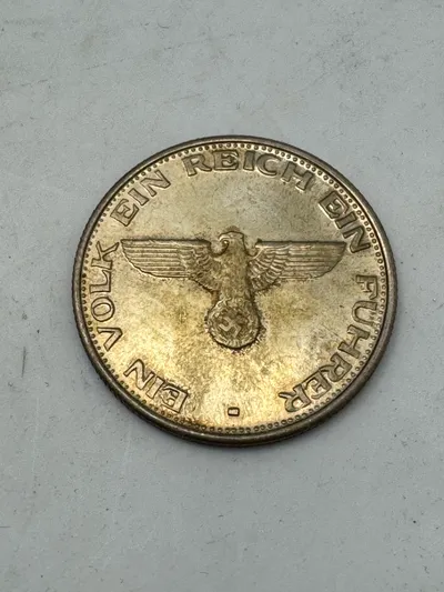 Adolf Hitler mindes token