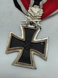 Ritterkreuz m. egeløv/sværd (L/58) - bedre efterkrigs