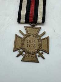 Originalt Ehrenkreuz mit Schwertern für Frontkämpfer 1914-1918 –