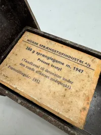 200 grams sprænglegme model 1947 til undervisningsbrug (Tom for sprængstof)
