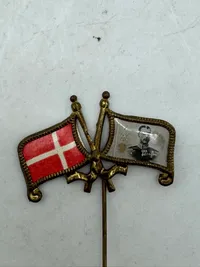 Original Kong Christian X pin