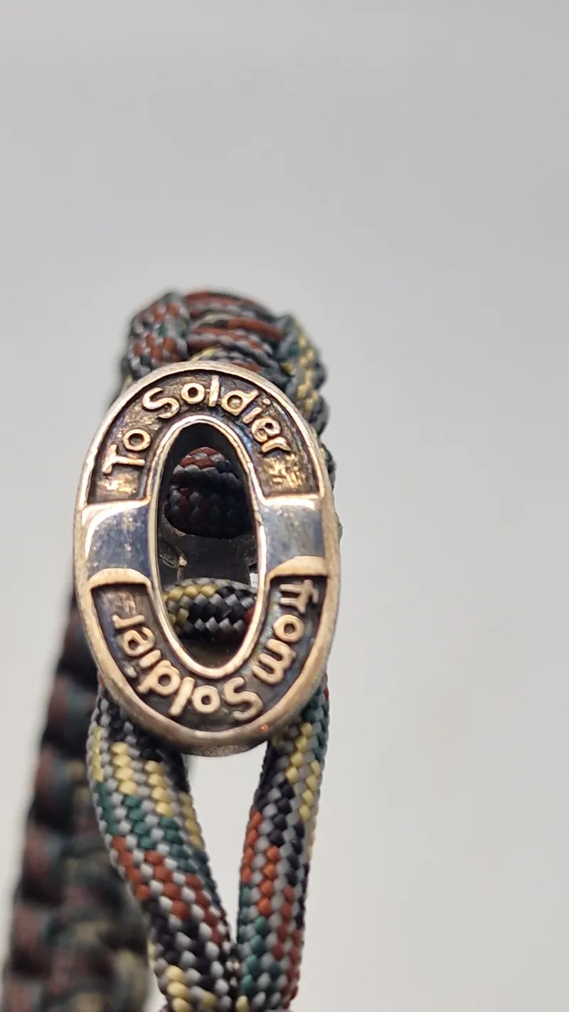 Originalt paracord armbånd med lukketøj af sterlingsølv (From Soldier To Soldier)