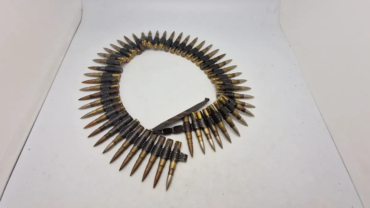 Originalt patronbælte til mg34 og 42 med deaktiverede 8x57js patroner. (4.37 bsw og waA