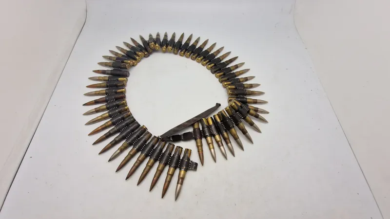 Originalt patronbælte til mg34 og 42 med deaktiverede 8x57js patroner. (4.37 bsw og waA