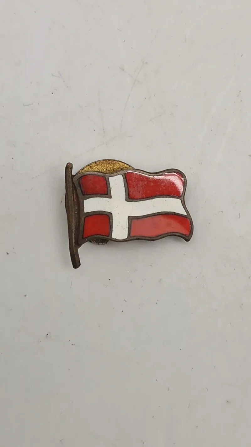 Original dansk national pin