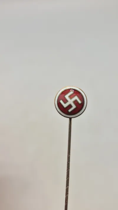 Original DNSAP medlemsnål WW2