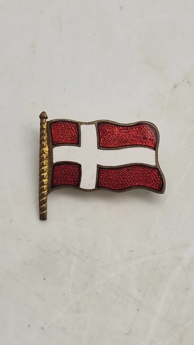 Original dansk national pin