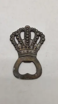 Oplukker med kongekrone