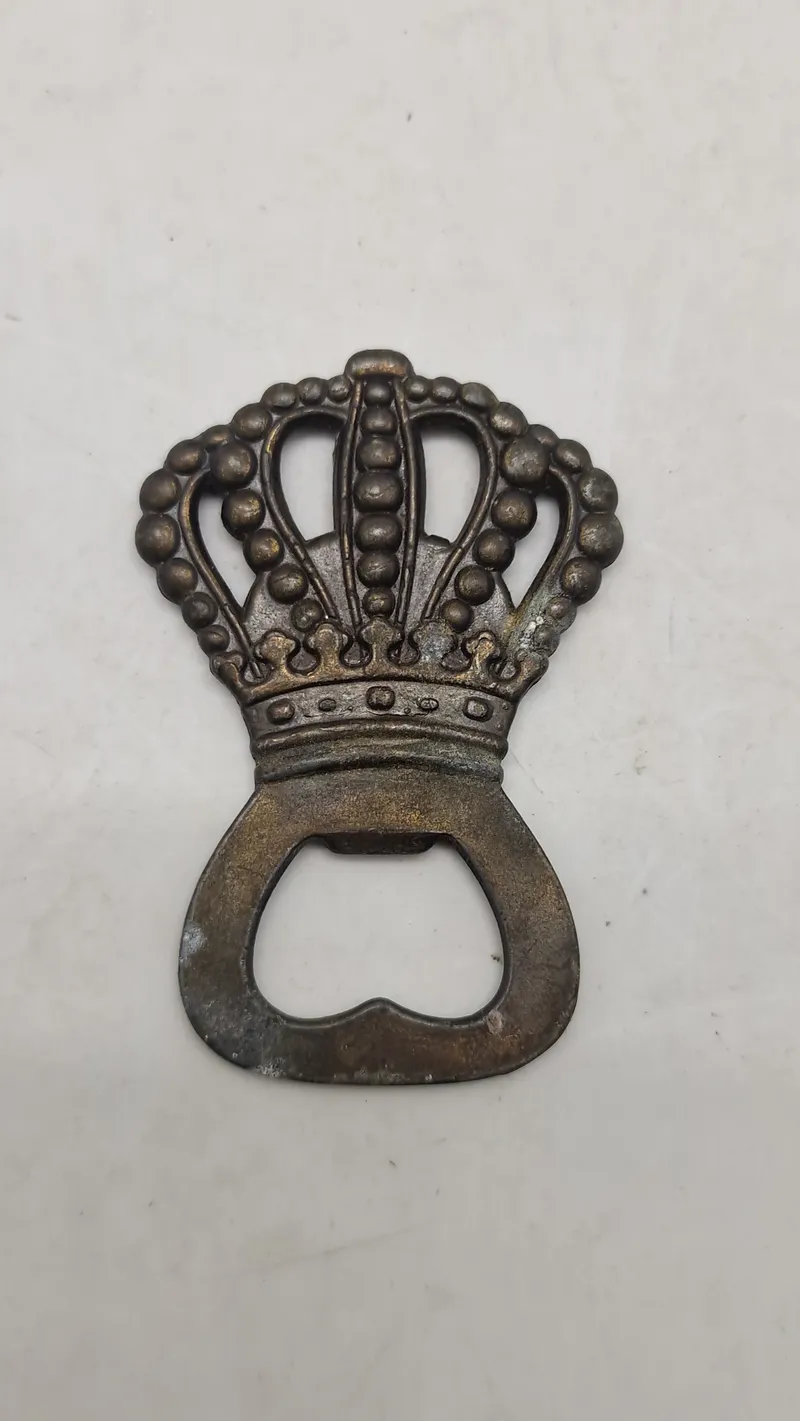Oplukker med kongekrone