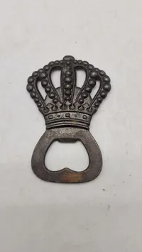 Oplukker med kongekrone