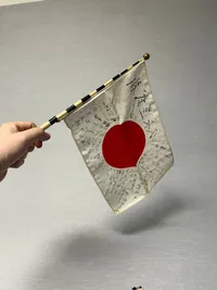 Originalt transportabelt WW2 Good Luck Flag (寄せ書き日の丸, yosegaki hinomaru)