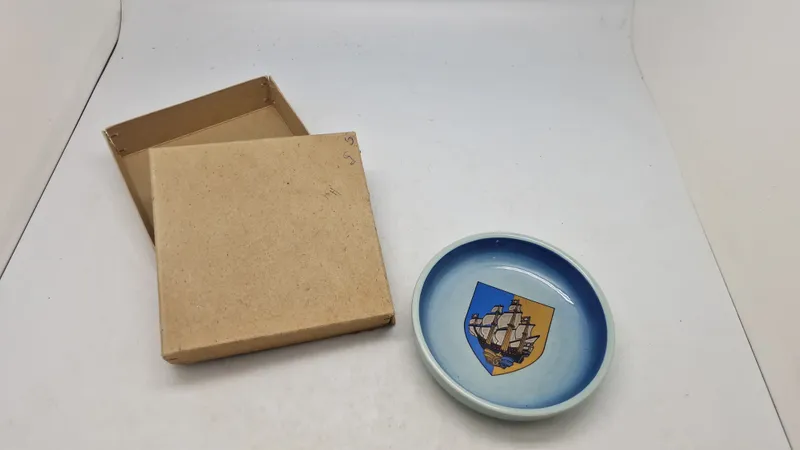 Original Søholm plakette med motiv fra Bornholms værn