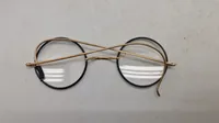 Sæt ældre briller fra sygekassens optik