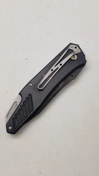 UZI defender med æske