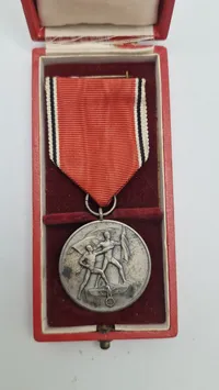 Original Anschluss Medal .Die Medaille zur Erinnerung an den 13. März 1938 i tildelings æske