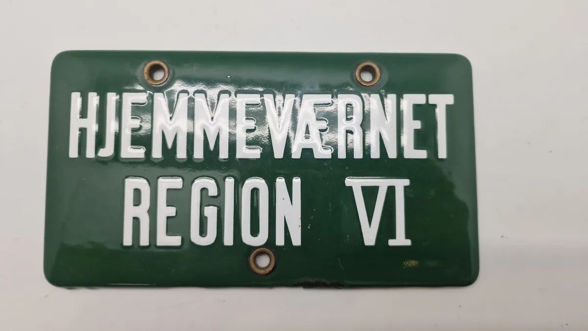 Emalje nummerplade Hjemmeværnet Region VI - pæn