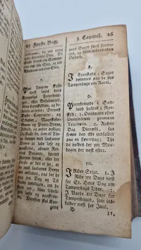 Sjældent originalt  eks af Danske lov fra 1753 med ex libris fra Knud Honoré Oldenlow ( direktør for Grønlands Styrelse fra 1938 til 1948)