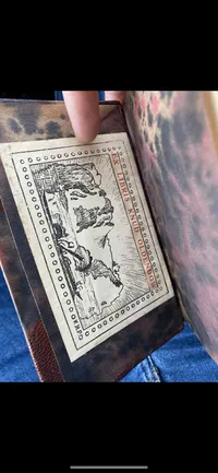 Sjældent originalt  eks af Danske lov fra 1753 med ex libris fra Knud Honoré Oldenlow ( direktør for Grønlands Styrelse fra 1938 til 1948)