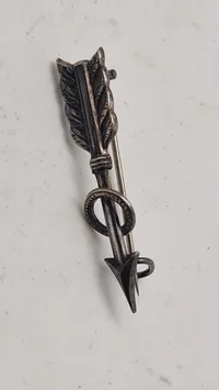 Broche af sølv (800)